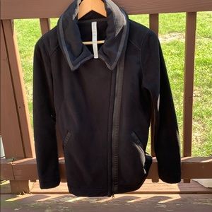 Lululemon Athletica size 6 women’s jacket